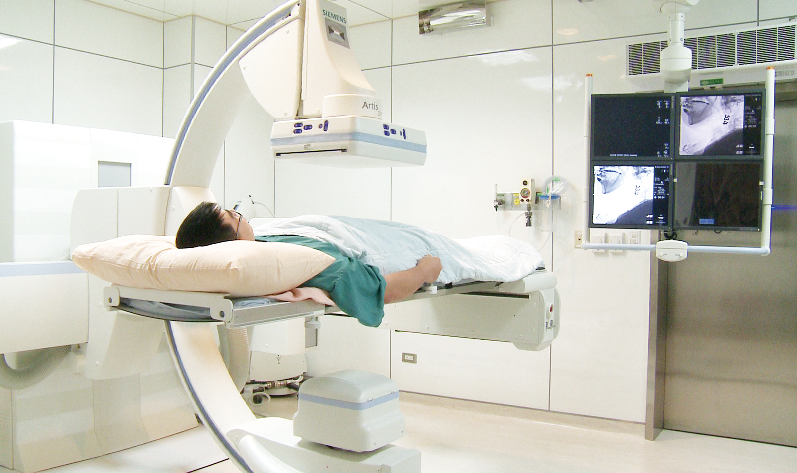 Multi-purpose X-ray fluoroscopy system